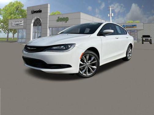 2016 Chrysler 200 S