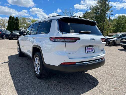 Bright White Clearcoat 2022 Jeep Grand Cherokee L Limited
