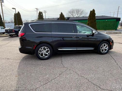 2022 Chrysler Pacifica Limited