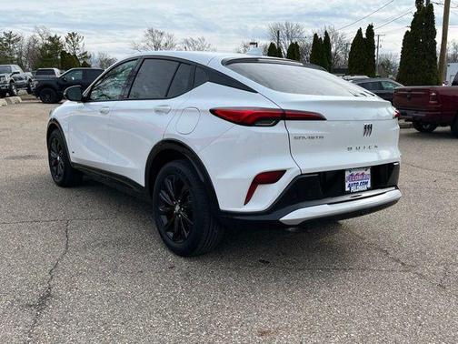 Summit White 2025 Buick Envista Sport Touring FWD