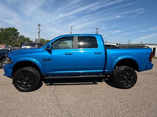 Hydro Blue Pearlcoat 2018 RAM 1500 Sport