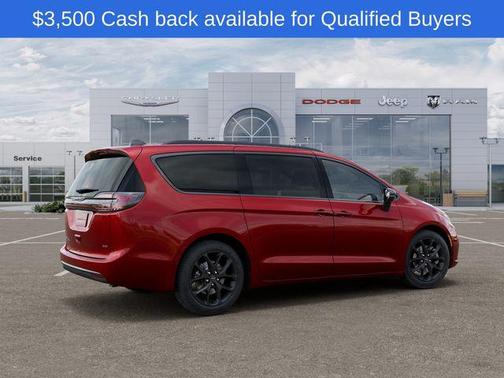 Red Hot Pearlcoat 2026 Chrysler Pacifica L