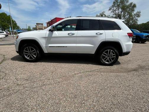 Bright White Clearcoat 2022 Jeep Grand Cherokee Limited