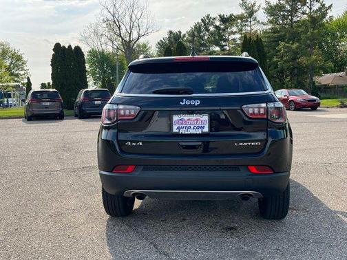 Diamond Black Crystal Pearlcoat 2023 Jeep Compass Limited