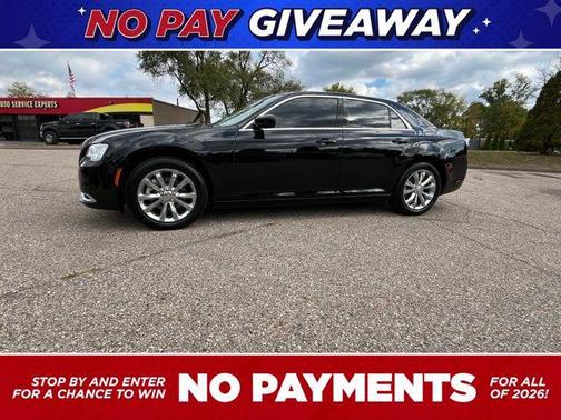 2022 Chrysler 300 Touring