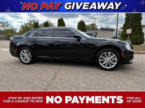 2022 Chrysler 300 Touring