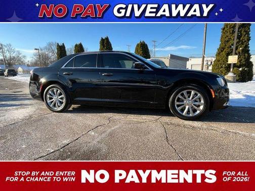 2023 Chrysler 300 Touring