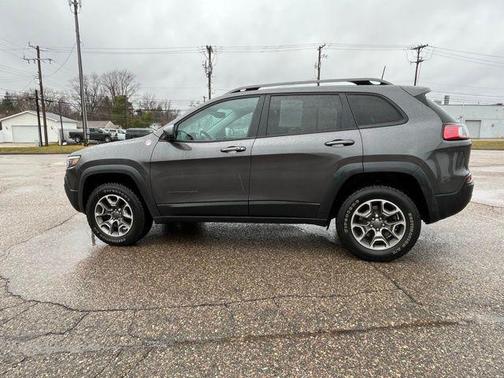 2020 Jeep Cherokee Trailhawk
