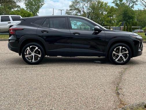 2025 Chevrolet Trax FWD 1RS
