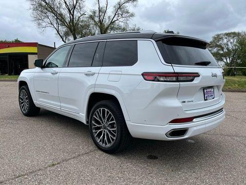 2023 Jeep Grand Cherokee L Summit Reserve
