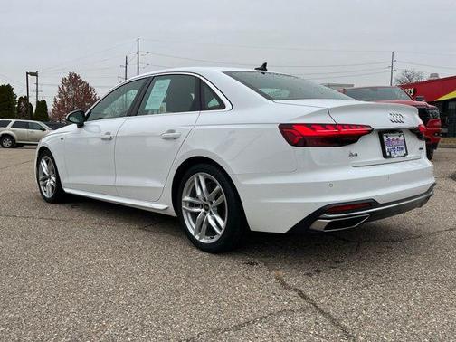 2023 Audi A4 45 S line Premium Plus