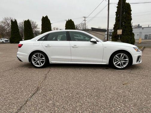 2023 Audi A4 45 S line Premium Plus