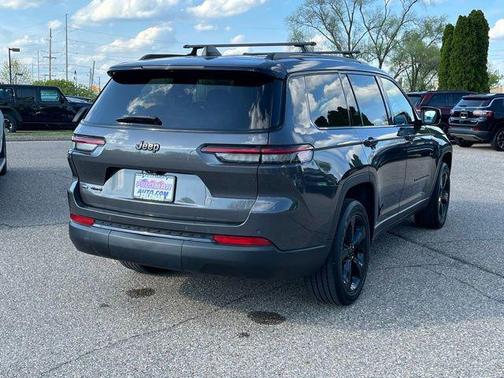 Baltic Gray Metallic Clearcoat 2022 Jeep Grand Cherokee L Altitude
