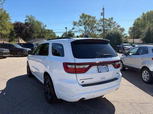 White Knuckle Clearcoat 2023 Dodge Durango R/T AWD