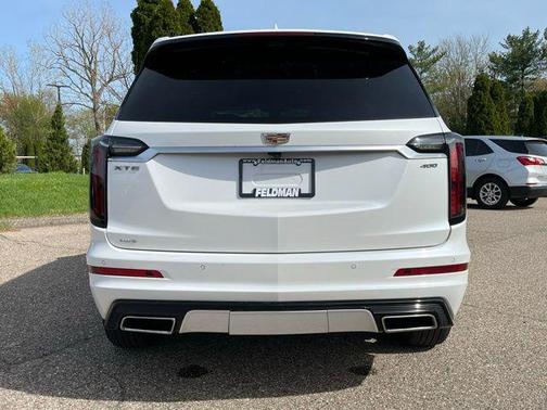 2022 Cadillac XT6 Sport AWD
