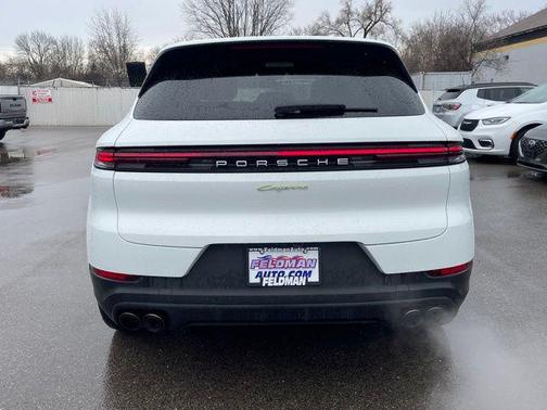 2024 Porsche Cayenne E-Hybrid S