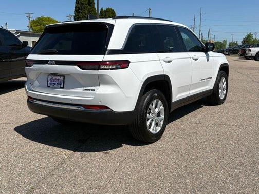 Bright White Clearcoat 2023 Jeep Grand Cherokee Limited