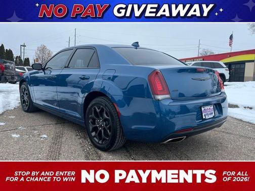 2022 Chrysler 300 Touring