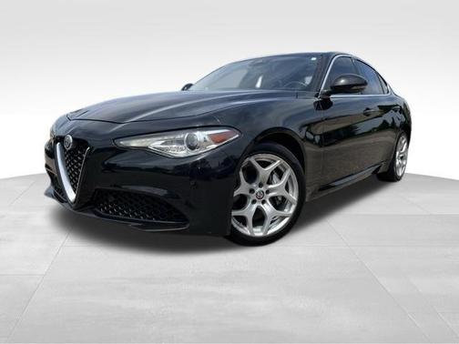 Vulcano Black Metallic 2020 Alfa Romeo Giulia Ti