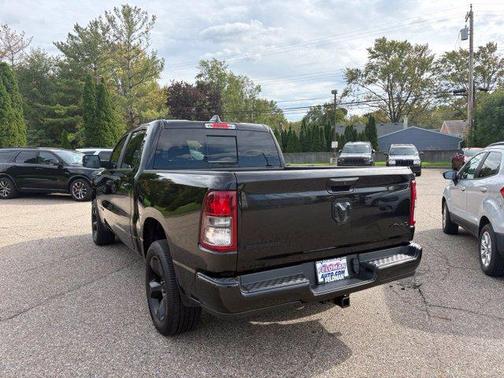 Diamond Black Crystal Pearlcoat 2019 RAM 1500 Big Horn
