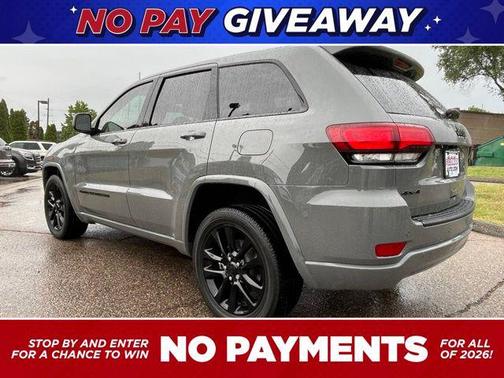 2022 Jeep Grand Cherokee Laredo