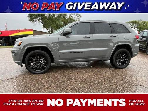 2022 Jeep Grand Cherokee Laredo