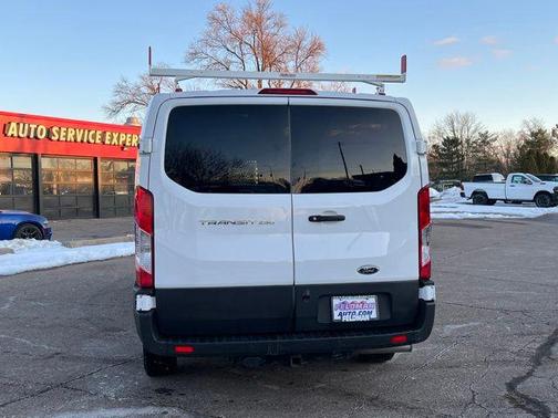 2022 Ford Transit-250 Base