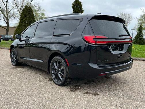 2022 Chrysler Pacifica Limited