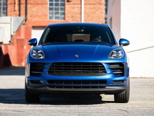 2020 Porsche Macan Sport Utility 4D