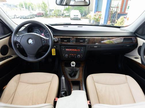 2011 BMW 328 328i Sedan 4D