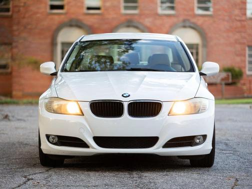 2011 BMW 328 328i Sedan 4D