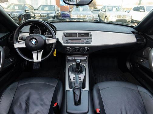 2003 BMW Z4 2.5i Roadster