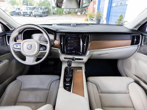 2017 Volvo S90 T6 Inscription
