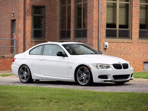 2011 BMW 335 335is Coupe 2D