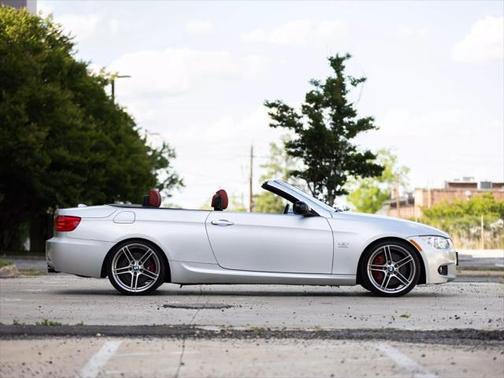 2013 BMW 335 335is Convertible 2D