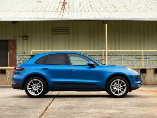 2016 Porsche Macan S