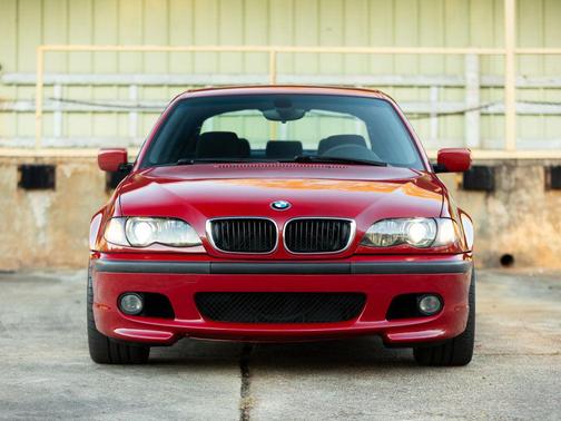 2004 BMW 330 330i Sedan 4D