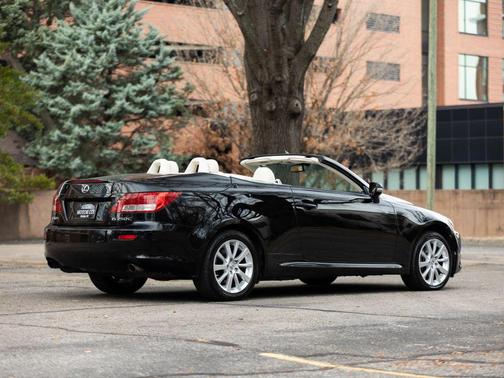 2010 Lexus IS 250C Base