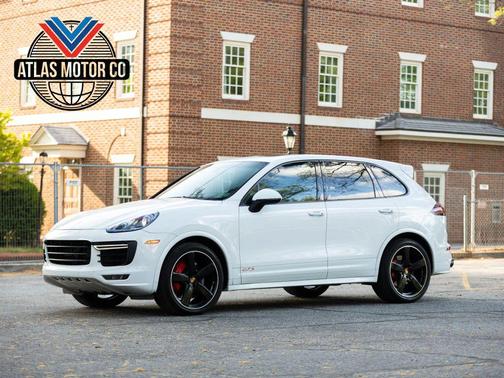 White 2017 Porsche Cayenne GTS