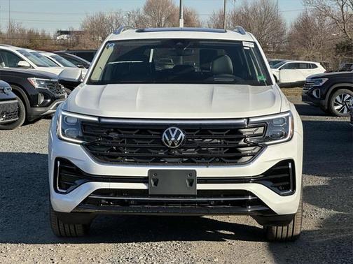 2025 Volkswagen Atlas 2.0T SEL Premium R-Line 4MOTION