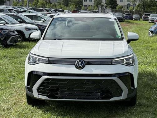 2025 Volkswagen Taos 1.5T SEL