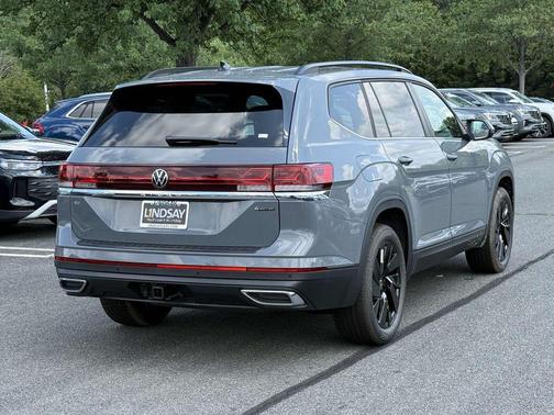 2025 Volkswagen Atlas 2.0T SE w/Technology 4MOTION