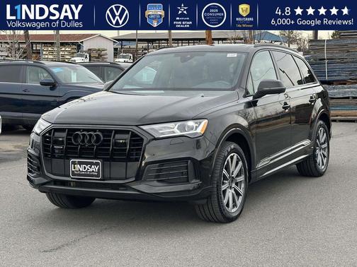 2022 Audi Q7 45 Premium Plus