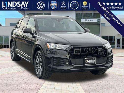 2022 Audi Q7 45 Premium Plus