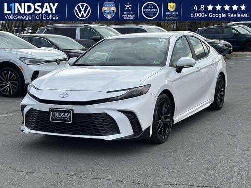 2025 Toyota Camry SE