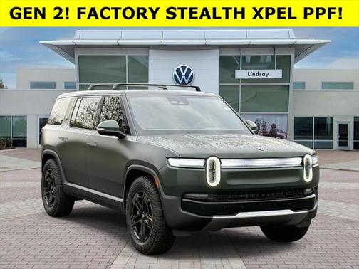 2025 Rivian R1S Adventure