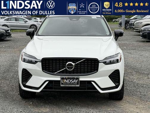 2023 Volvo XC60 Recharge Plug-In Hybrid T8 Ultimate Dark Theme