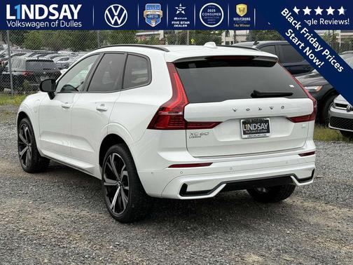 2023 Volvo XC60 Recharge Plug-In Hybrid T8 Ultimate Dark Theme
