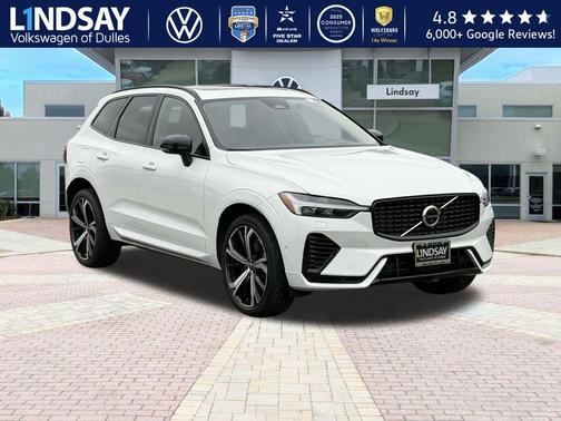 2023 Volvo XC60 Recharge Plug-In Hybrid T8 Ultimate Dark Theme