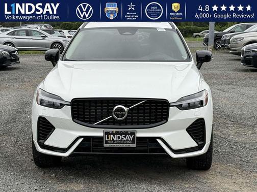 2023 Volvo XC60 Recharge Plug-In Hybrid T8 Ultimate Dark Theme